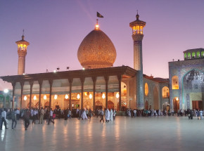 Iran: atak na świątynię w Sziraz. Nie żyje co najmniej 15 osób