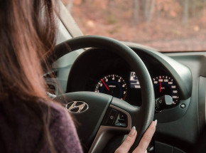 USA: zatrzymano 13-latkę, która prowadziła samochód z prędkością wynoszącą 161 km/h