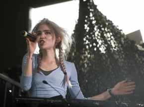 Grimes wydała nową wersję ostatniej płyty