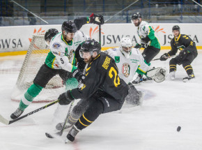 PHL: JKH GKS Jastrzębie krok od półfinału, Unia Oświęcim już tam jest