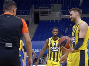 Euroliga: dwie dogrywki w Walencji, porażka lidera z Barcelony