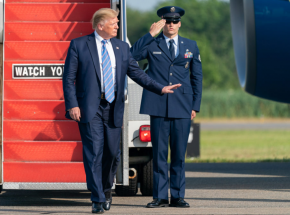 Trump zapowiada trójstronne rozmowy pokojowe