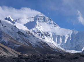 Nepal: 3 francuskich alpinistów zaginęło w trakcie wspinaczki na Mingbo Eiger [AKTUALIZACJA]