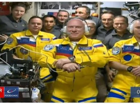 Rosyjscy kosmonauci przybyli na ISS w ukraińskich barwach narodowych