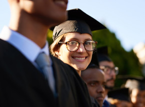 Najlepsze studia MBA 2026 – które warto wybrać, by rozwinąć karierę w IT lub służbie zdrowia?