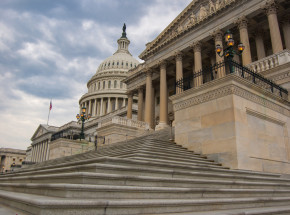 Śmierć czterech osób w wyniku zamieszek na Kapitolu