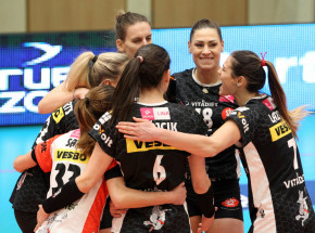 Tauron Liga: dominacja Commerceconu w starciu z wrocławiankami