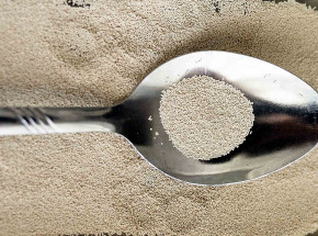 Naukowcy modyfikują komórki drożdży, tak by wykrywały narkotyki