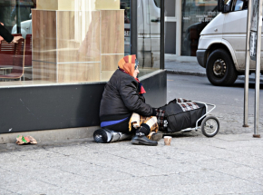 Rzecznik Praw Obywatelskich chce zniesienia kar za żebranie
