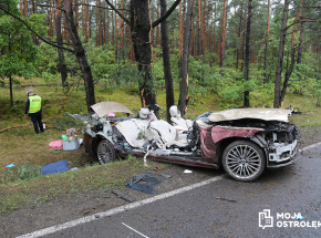 Maybach warto milion zł rozbity. Wypadek pod Kaszewcem