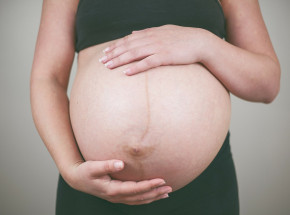 Małopolska: nietrzeźwa ciężarna wjechała w słup