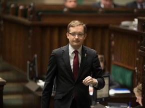 Robert Winnicki rezygnuje z funkcji szefa Ruchu Narodowego