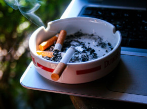 Zakaz palenia na balkonach? Ministerstwo Zdrowia rozpatruje petycję.