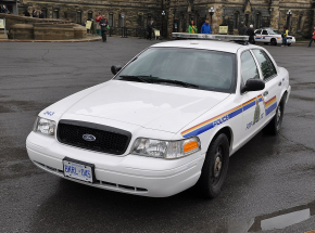 Kanada: kierowca został oskarżony o celowe potrącenie muzułmańskiej rodziny