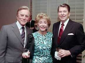 Anne Douglas nie żyje