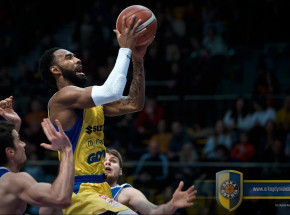 EBL: domowa wygrana Arki