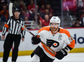 NHL: Giroux z hat-trickiem, udana pogoń Rangers 