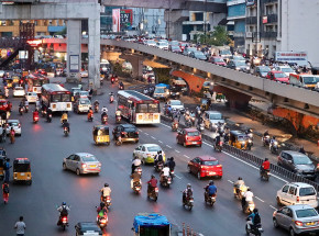 Raport ONZ: Indie staną się najbardziej zaludnionym krajem świata w 2023 roku