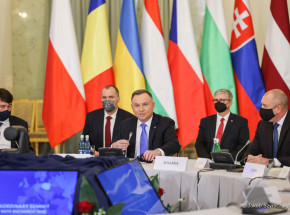 Szczyt B9 w Warszawie. Prezydent: „Musimy przejść do konkretnych czynów”