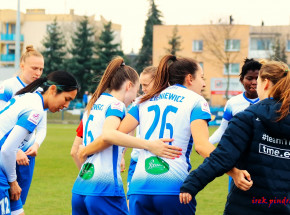 Piłka nożna kobiet: liderki i wiceliderki bezbłędne, beniaminek coraz bliżej utrzymania