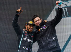 F1 - Grand Prix Kataru: pewne zwycięstwo Lewisa Hamiltona