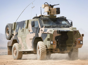 Australia przekaże Ukrainie transportery Bushmaster