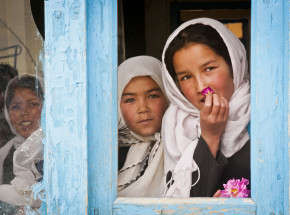 Afganistan: ponowne otwarcie szkół średnich tylko dla chłopców