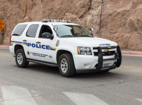 Arizona: policjant postrzelił mężczyznę, który wjechał w grupę rowerzystów