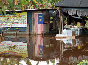 Malezja: ewakuacja ponad 21 tys. osób po ulewnych deszczach