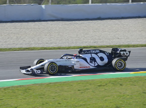 F1: Pierre Gasly przedłużył kontrakt o sezon