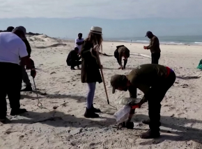 Izrael: katastrofa ekologiczna - wyciek ropy z niezidentyfikowanego statku