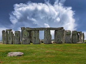 Rozpoczęto renowację Stonehenge