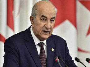 Prezydent Algierii podpisuje dekret zatwierdzający zmianę konstytucji