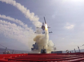 Atak USA na południu Iranu. Celem rakiety i łodzie na południu Iranu