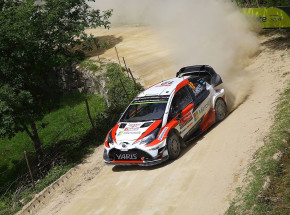 WRC: Rovanpera liderem Rajdu Estonii, kosztowna kara Tanaka