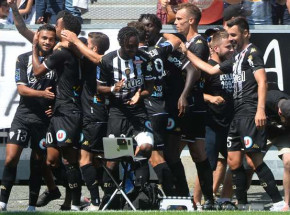 Ligue 1: Angers z Lyonem na "trójkę"