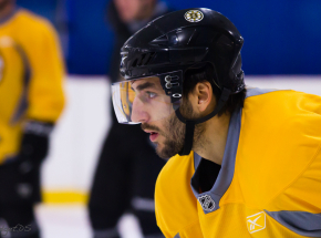 NHL: Hurricanes lepsi od Panthers, hat trick Bergerona