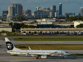 Floryda: znaleziono na lotnisku broń ukrytą w tuszce kurczaka