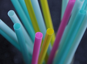 Zidentyfikowano najstarsze znane słomki do picia piwa