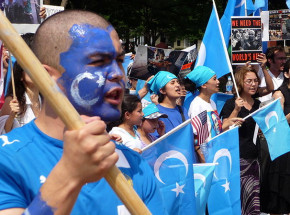 Chiny: wyciekły dokumenty łączące chińskich liderów z represjami wobec Ujgurów