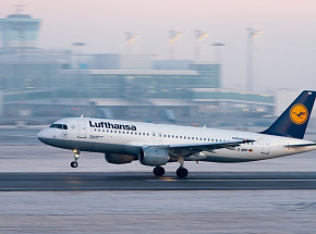Lufthansa zmienia grafik lotów w związku z ewentualnym zagrożeniem na Ukrainie