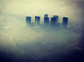 Nowe Delhi: w związku z wysokim zanieczyszczeniem powietrza zamknięto m.in. szkoły i biura