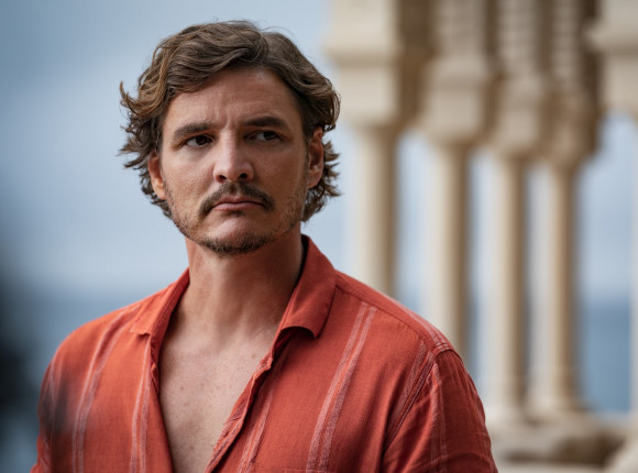 Pedro Pascal i Ethan Hawke w obsadzie westernu Almodóvara