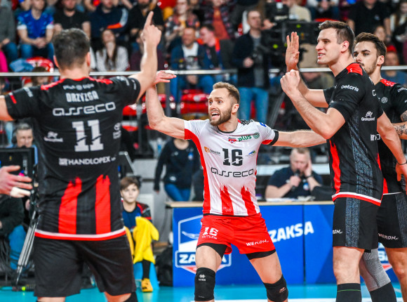 PlusLiga: pięć setów w Nysie i Warszawie, Jastrzębie na czele