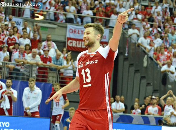 Siatkówka: ciąg dalszy przygody Kubiaka z ligą japońską - przyjmujący przedłużył kontrakt