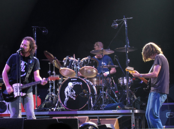 Pearl Jam wystąpił z nowym perkusistą