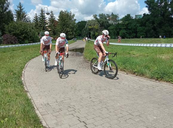 Kolarstwo szosowe - ME: złoto Reusser i Tarlinga