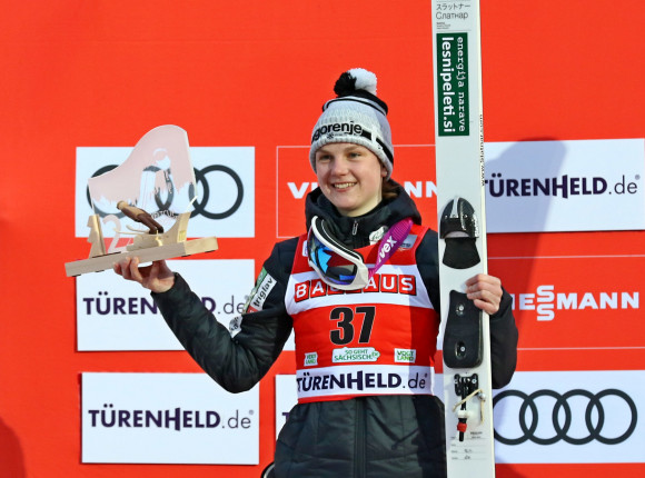 Raw Air  - Vikersund: Klinec wygrywa na mamucie! Słowenka z rekordem świata 