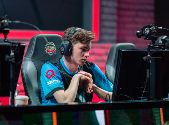 LoL - EUM: fantastyczna, półfinałowa seria, Cinkrof w finale EU Masters!