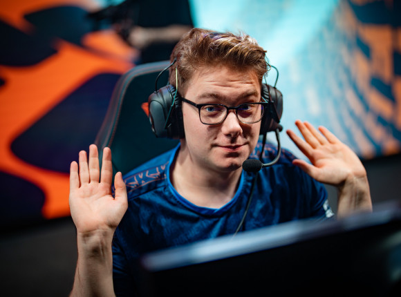 LCS - Lock In: Evil Geniuses deklasują Cloud9 i wchodzą do finału